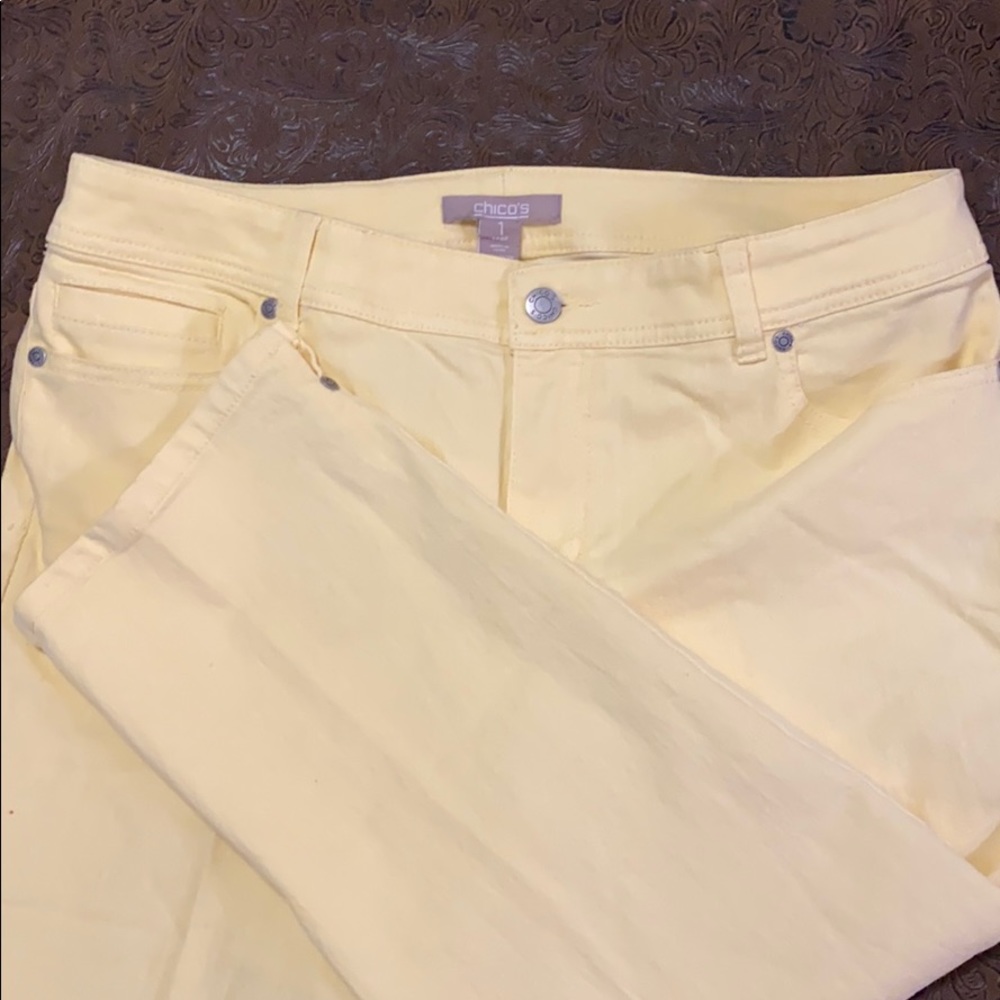 Capri pants